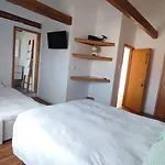 Porto Pim Guest House