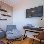 Maha By Kaamah - 2 Bedroom Oceanview Designer Apartment