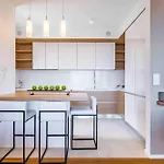Maha By Kaamah - 2 Bedroom Oceanview Designer Apartment