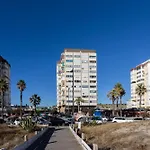 Wonderful Studio Apartment In Front Of The Beach