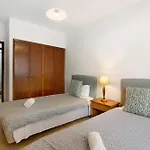 Directly To The Beach Two Bedrooms