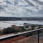 Villa Ria Alvor- Swimming Pool & Jacuzzi
