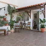 Matias Terrace House