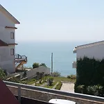 Hostel & Surfcamp 55