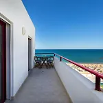 Centralgarve - Beachfront With Pool Penthouse