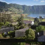 Sete Cidades Lake Lodge