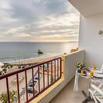 Beachfront 1 Bdr Apartment With Pool By Lovelystay