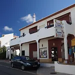 Apartamentos E Quartos Atalaia