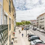 Superb Apartments Overlooking Graça in Lisbon