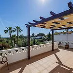Luxury Villa, Very Close To Beach + Restaurants, Wi Fi, Heatable Pool.
