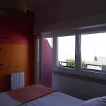 Hostel & Surfcamp 55