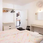 Apartamentos Marreiros Neto