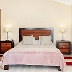 Pksc - Surfers Beach House