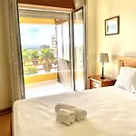 Cosy Sea View Apartment