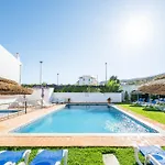 Oasis Beach Apartments