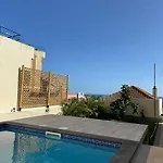 Pearls Beach Villa