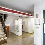 Whome Study & Surf Carcavelos 1-Bed By Beach & Nova Sbe