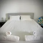 Sea View Apartment & 4 Minutes Walk To The Beach