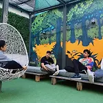 Hub Lisbon Patio Hostel