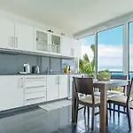 Farious Villa