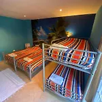 Amazigh Guincho Hostel & Suites