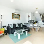 Mouras House, Arco Da Calheta