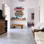 Aloha Beach House H