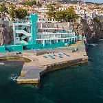 Barreirinha Suite Top Floor by HR Madeira