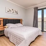 Goncalves House - Ac And Private Parking