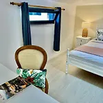 Sebastian\'S Apartment