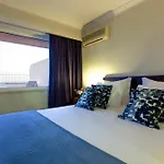 Carcavelos Beach Hotel