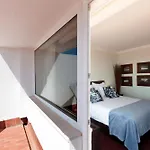 Carcavelos Beach Hotel