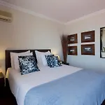 Carcavelos Beach Hotel