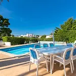 Villa Maria