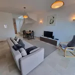 Penthouse In Private Complex By Homekeys