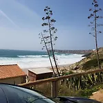 Stunning Villa With Pool & View Near Beach