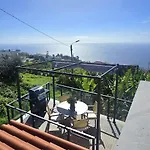 Isa\'S Pier View House