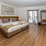 Ola Vida - Hostel Caminha