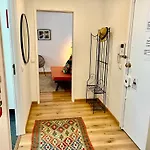 Guia Acacias Apartment