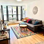 Guia Acacias Apartment