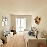 Ana\'S House