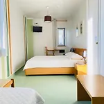 Weaa Hotel