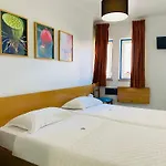Weaa Hotel