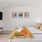 #171 Pateo 2 Flat By Home Holidays