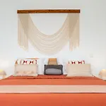 Valley View-Villa With Heated Pool And Sauna
