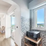 Equador Studios By Olala Homes