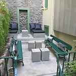 29 Madeira Hostel