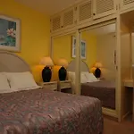 Canico Bay Apartments