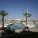 Marina Plaza By Garvetur