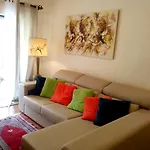 Apartment Rue Melvin Jones